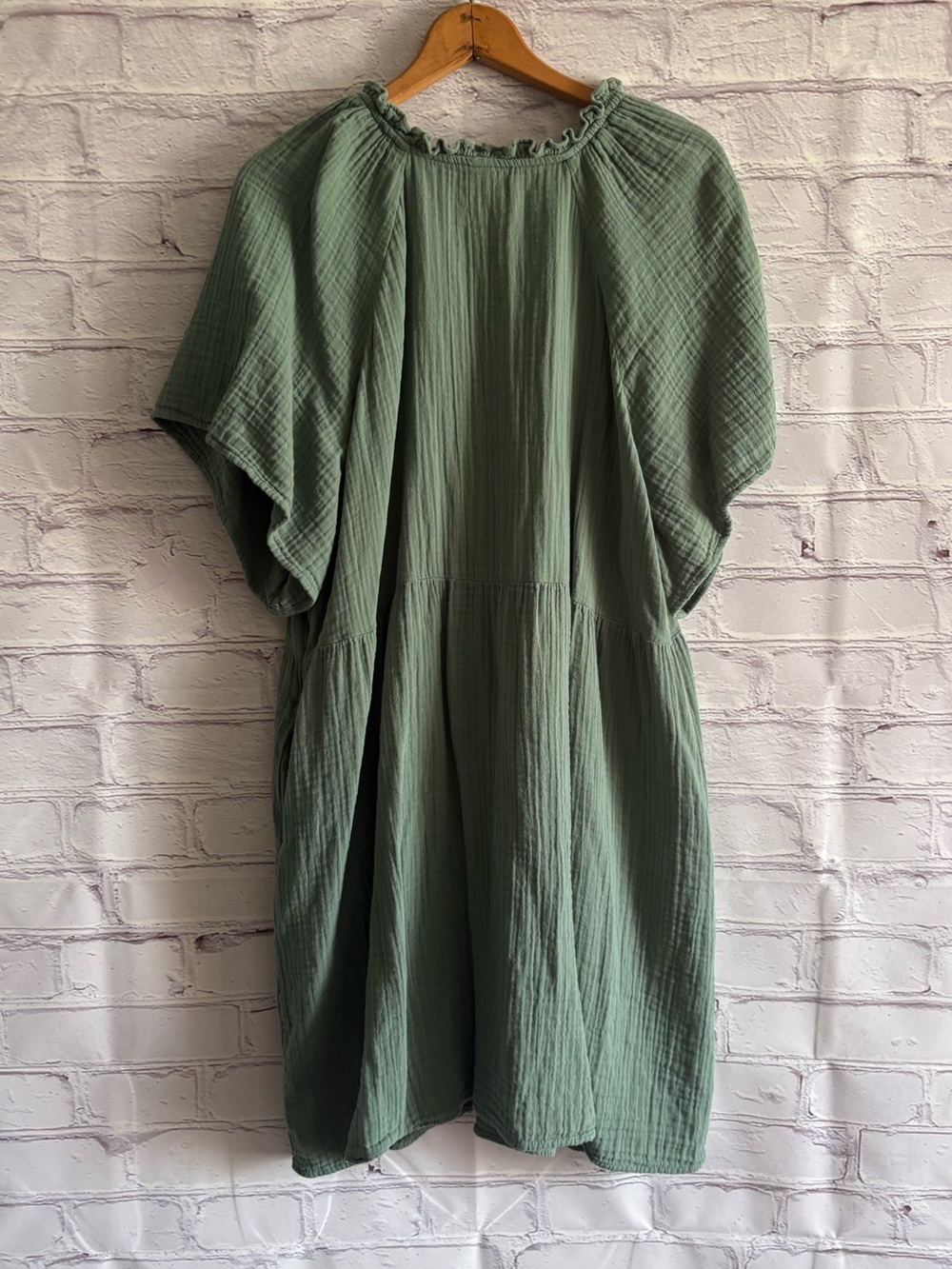 Old Navy Split-neck crinkle gauze mini Swing Dress - Picture 11 of 11
